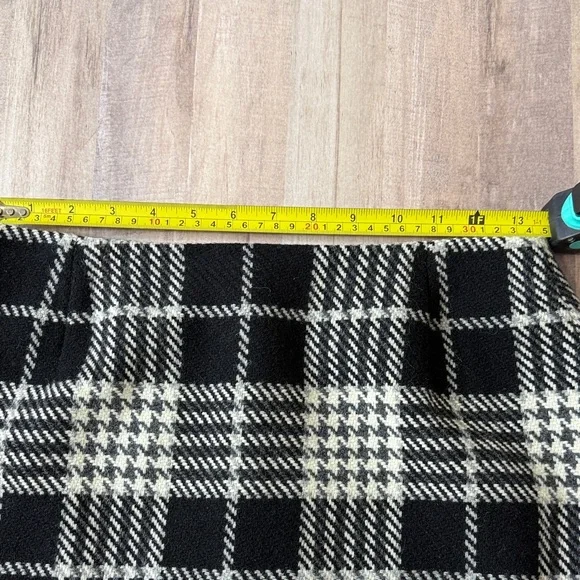 Eddie Bauer Classic Black and White Wool Blend Plaid Skirt - 6 - Picture 4 of 6